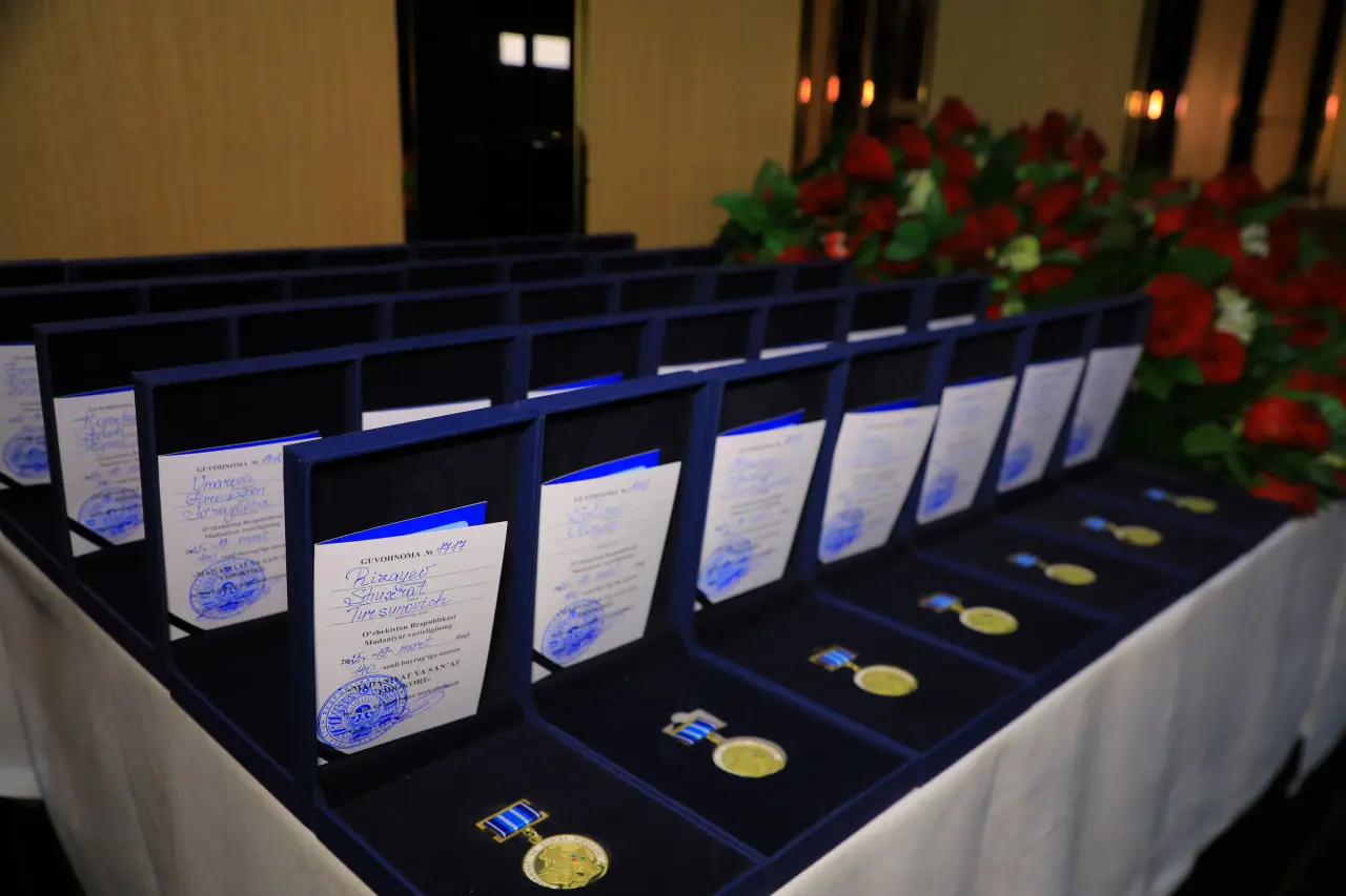 27-mart – Xalqaro teatr kuni munosabati bilan 35 nafar teatr san’ati vakillari “Madaniyat va san’at fidokori” ko‘krak nishoni bilan taqdirlandi